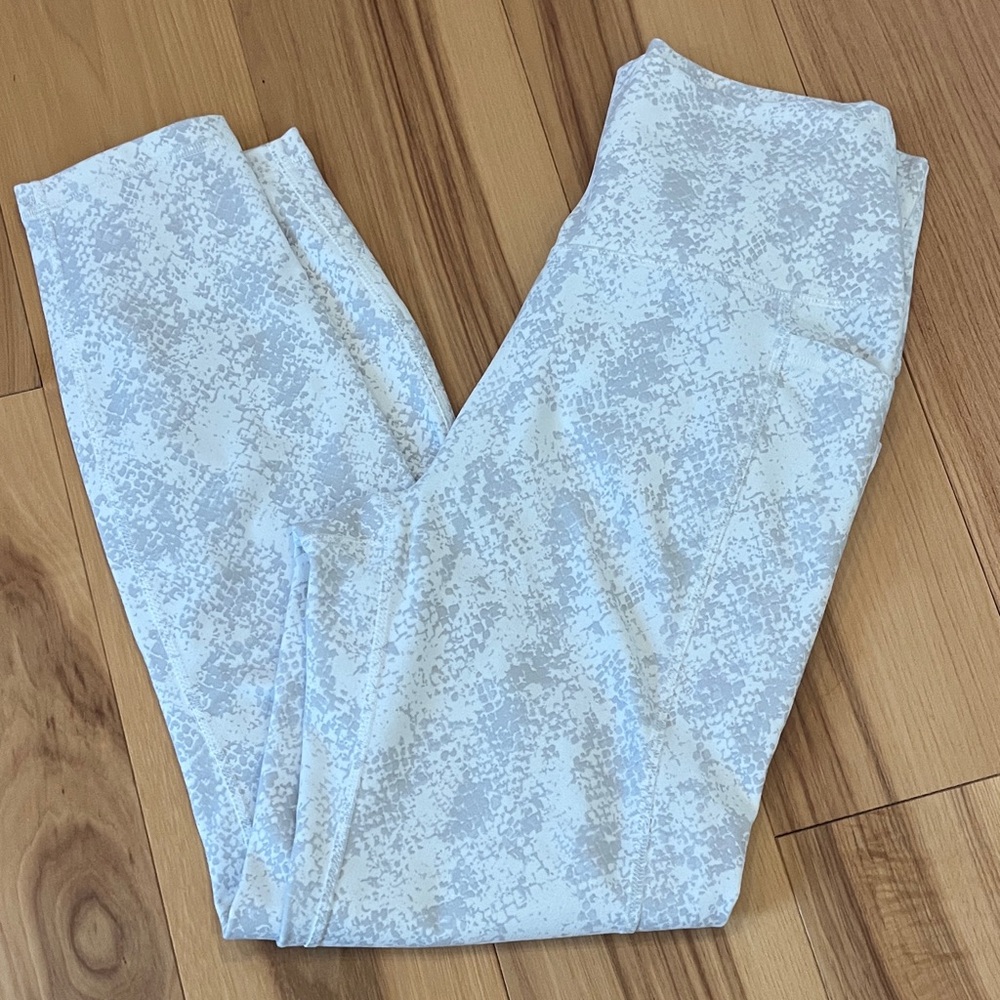 RBX Women's Snakeskin Super Soft Tech Pocket Legging M - Picture 7 of 10
